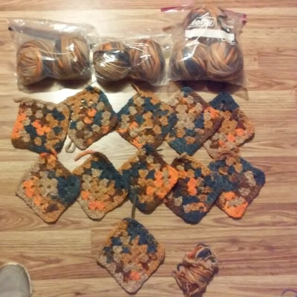 Yarn 11 Finished Squares AND 7 Balls Each 4" Same Color Multi - Picture 1 of 2